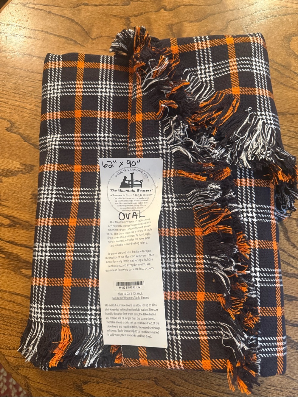 The Mountain Weavers Oval tablecloth Halloween